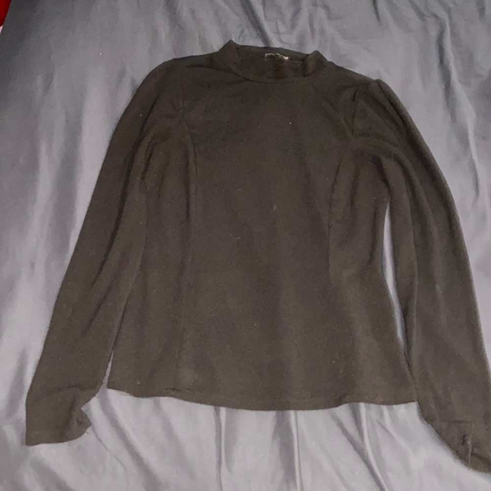 Black long sleeve shirt